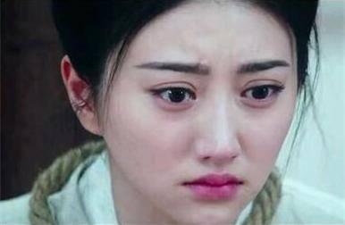 看过邓伦的丹凤眼和刘昊然的三角眼，还要都变成双眼皮吗