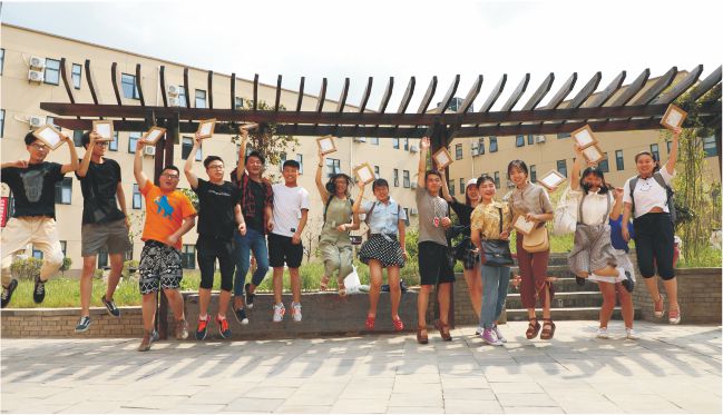 西安丹青易考课程价格,西安丹青易考美术学校22届录取率