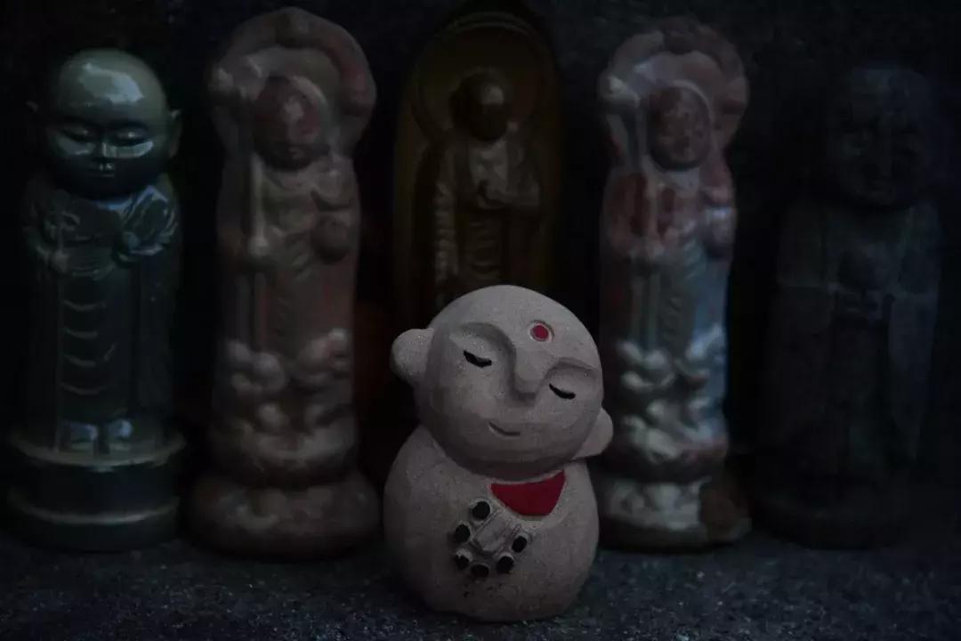 知道生气了但是不哄,佛法控制脾气的方法