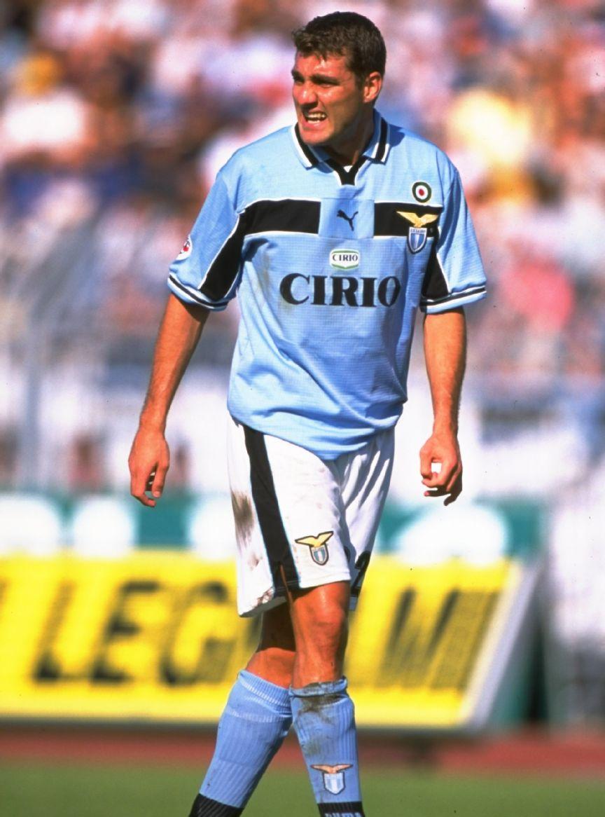 英格兰经典足球球衣,足球最伟大的4号球衣