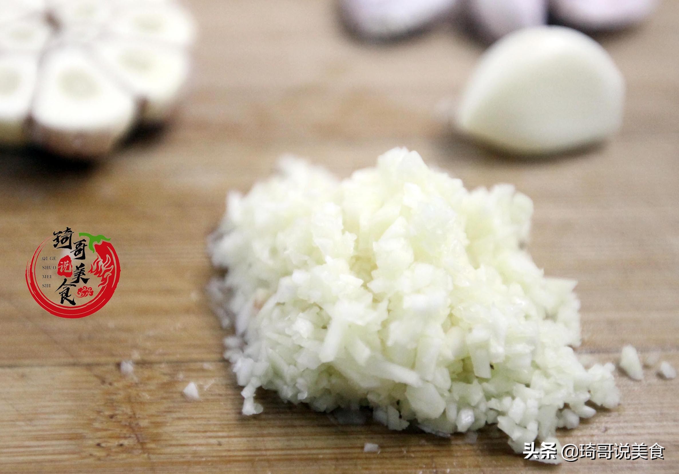 蒜蓉粉丝蒸海鲜做法窍门,蒜蓉粉丝可以和什么海鲜蒸