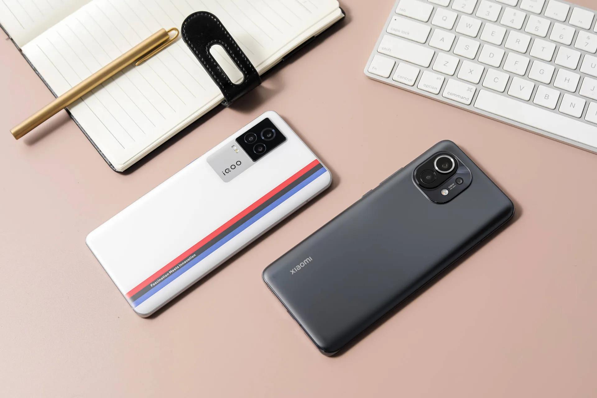 小米11和iqoo7到底该选谁,小米11对比iqoo7