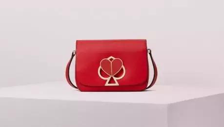 去年的包包配不上今年的自己,去年买的包已经配不上今年的你了