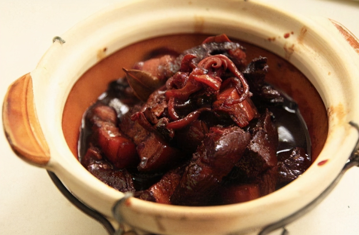 墨鱼好吃有诀窍教你特色做法,墨鱼怎么做好吃又脆爽