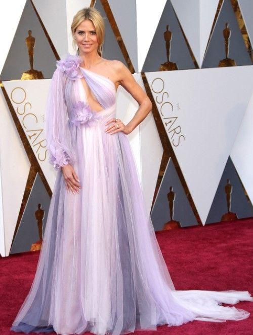 明星红毯那些奇葩礼服,盘点女明星的那些奇葩的衣服