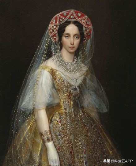 22岁丧子，英国王室觊觎她的珠宝，壕到闪瞎眼的俄国末代皇太后