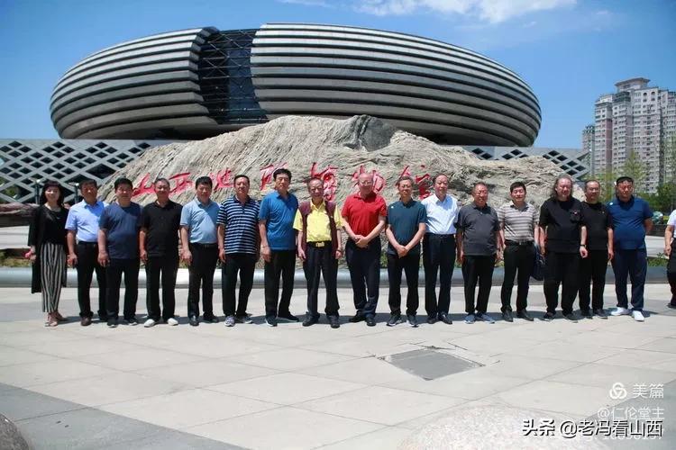 《三牛为范挥写人生》――张怀文画牛感言(作者:郭新民)