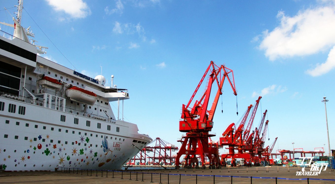 波澜不惊可以形容水面吗,描述海上邮轮的感觉