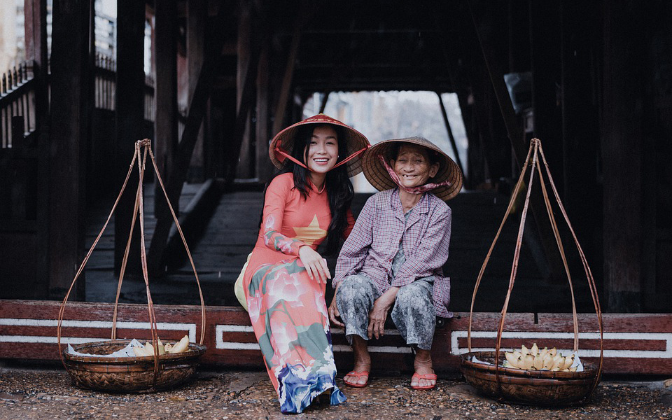 女性大脑逻辑区比男性更大,男性女性大脑差异