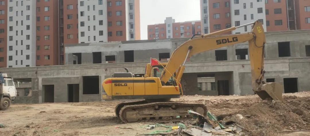 【提车报告】带货一哥张念刚！8年提了5台临工挖机，还带动朋友买了20多台