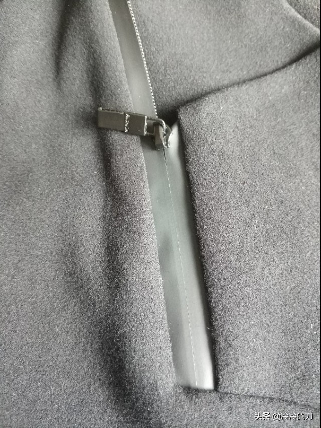 领口下垂怎么改小,领口太大怎么处理小技巧