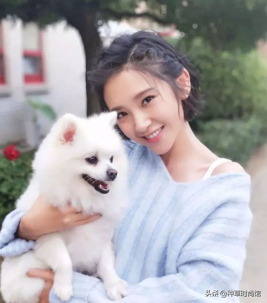 花瓣丸子头学生党蓬松,古风丸子头前额花瓣头饰