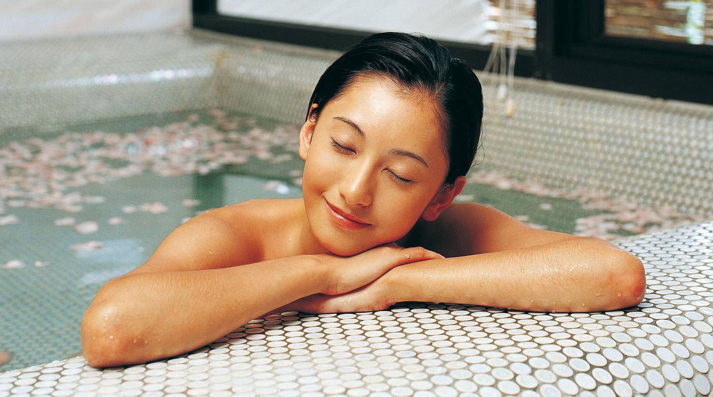 祛痘印用什么精油比较好,祛痘印精油在什么步骤用