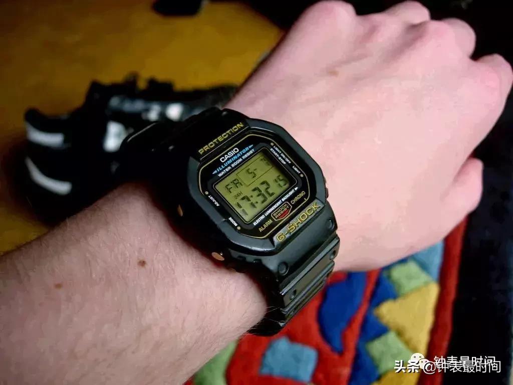 亚克力表镜和蓝宝石的区别,手表亚克力镜面与玻璃镜面哪个好