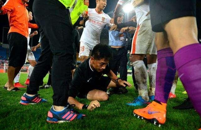 中超联赛将用“鹰眼”技术，视频裁判可以不用白纸了！