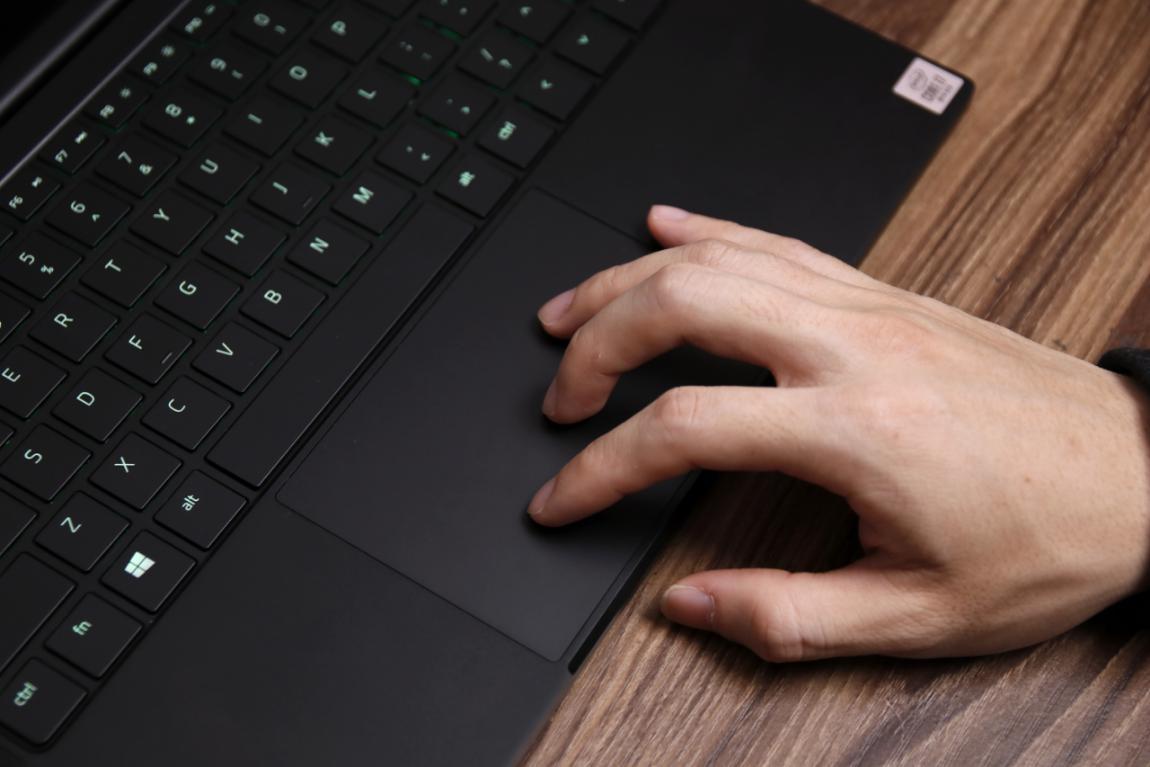 一万三买的电脑现在能卖多钱,一万三的笔记本值得买吗