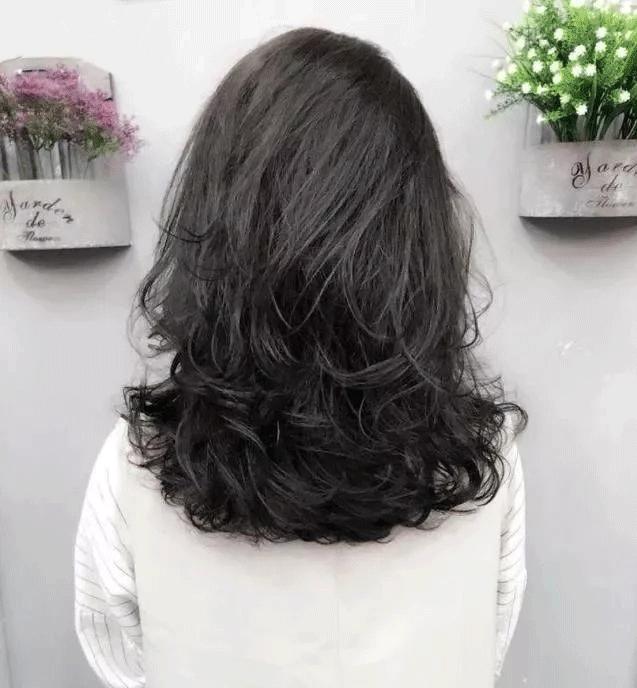 头发发质受损严重还可以烫发不,头发受损严重烫发会怎么样