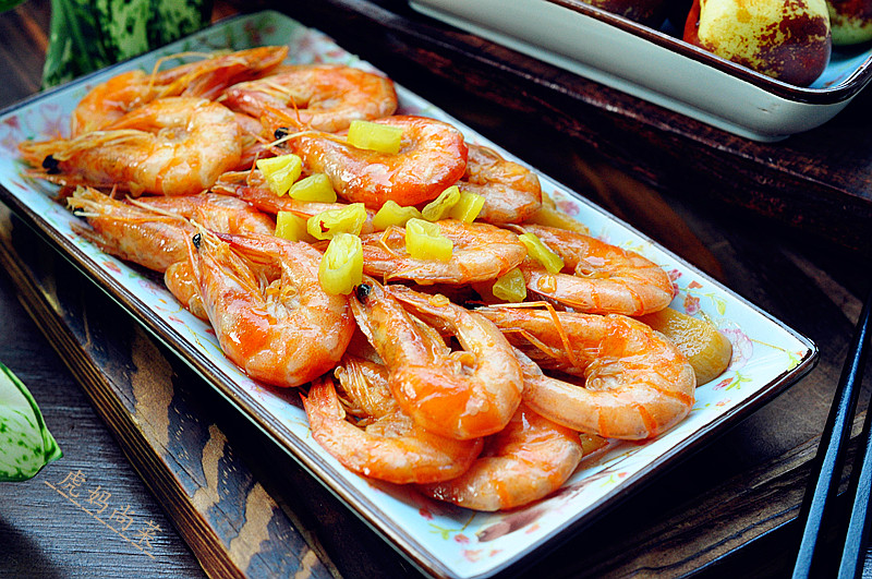 过年煮完的大虾怎么样摆盘最好看,大虾年夜饭摆盘好看又好吃的菜谱