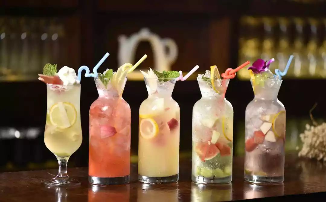 果汁减肥十天瘦二十斤,喝果汁减肥可以吃饭吗