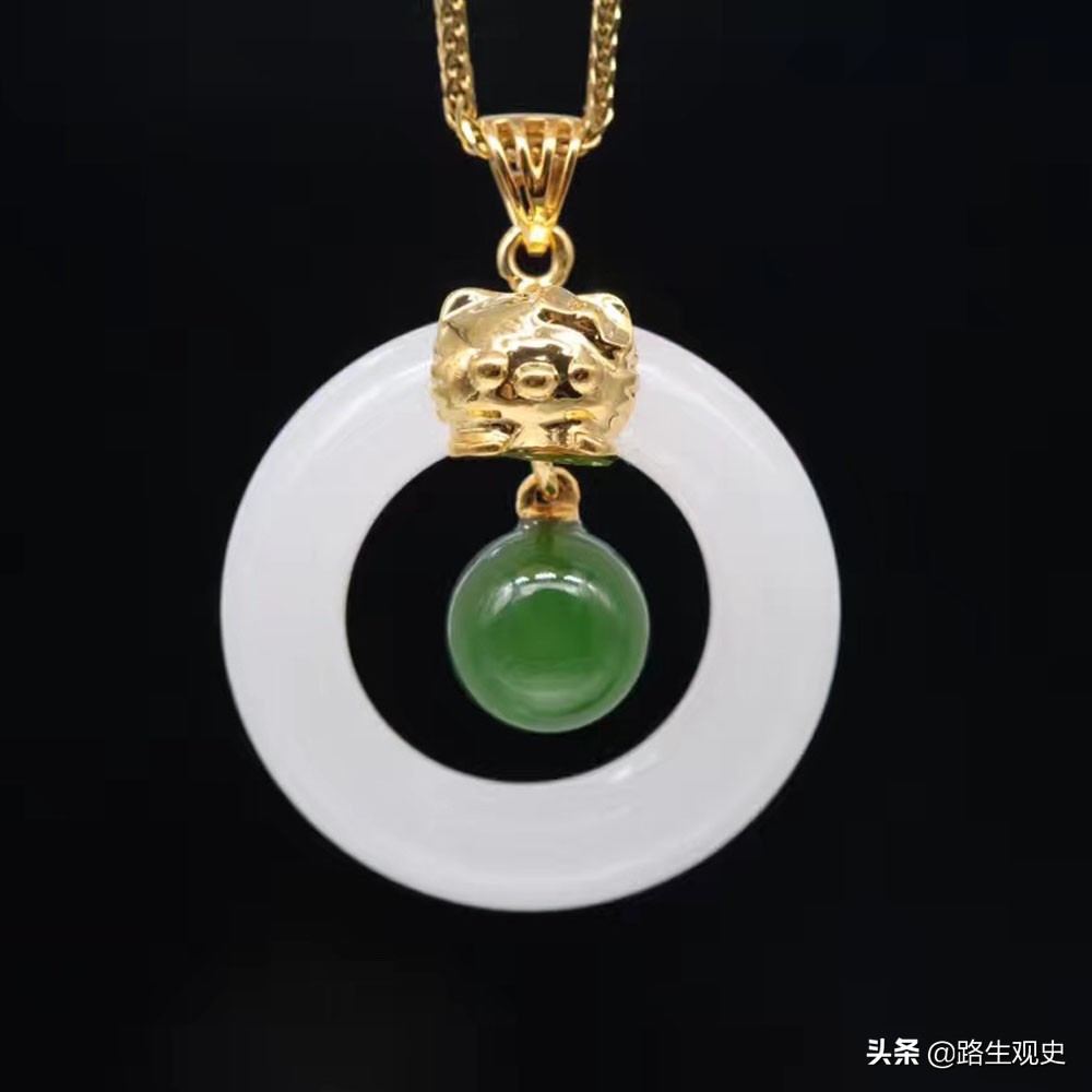 *疆新**有2座山，让黄金与美玉在2500年前相遇，影响了中国人的审美