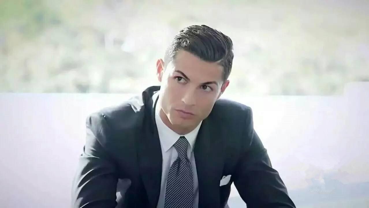 被嘲品味差的梅西也要转战时尚圈,成立品牌卖衣服,和C罗正面杠