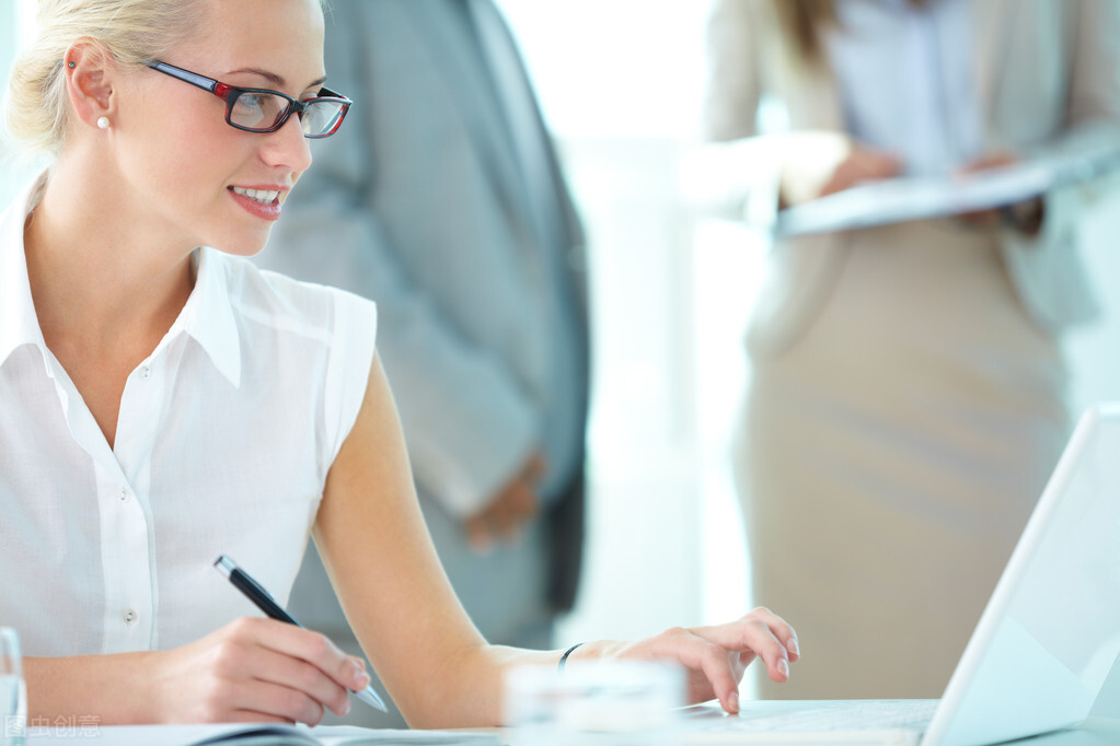 妻子出轨后夫妻双方痛苦心路历程,妻子出轨被发现后真后悔的表现