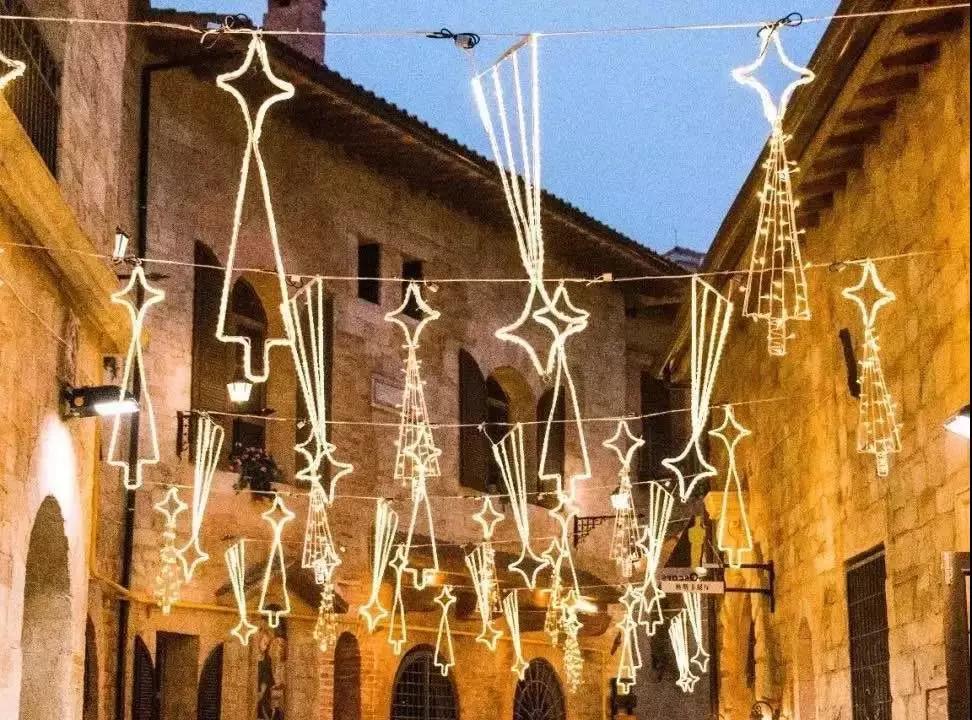 长沙华谊兄弟电影小镇圣诞树点灯,长沙华谊兄弟电影小镇拍照要钱吗