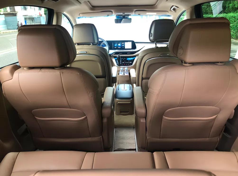 新款gl8es陆尊顶配,别克gl8es陆尊653t豪华版