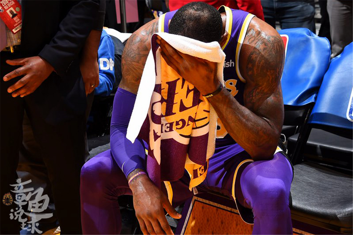 鑰佽┕鍗婂満婊氱悆琚柇,婊氱悆鐘