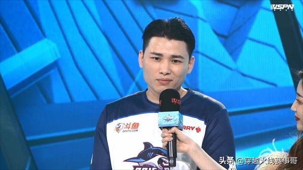 白鲨石头职业比赛高光时刻,cfpls7半决赛agvs白鲨绝迹打石头