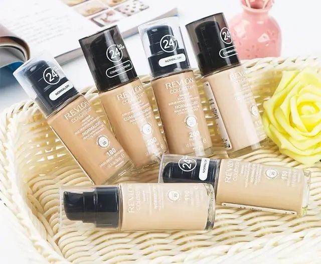 小姐姐化妆上妆,小姐姐的口红妆