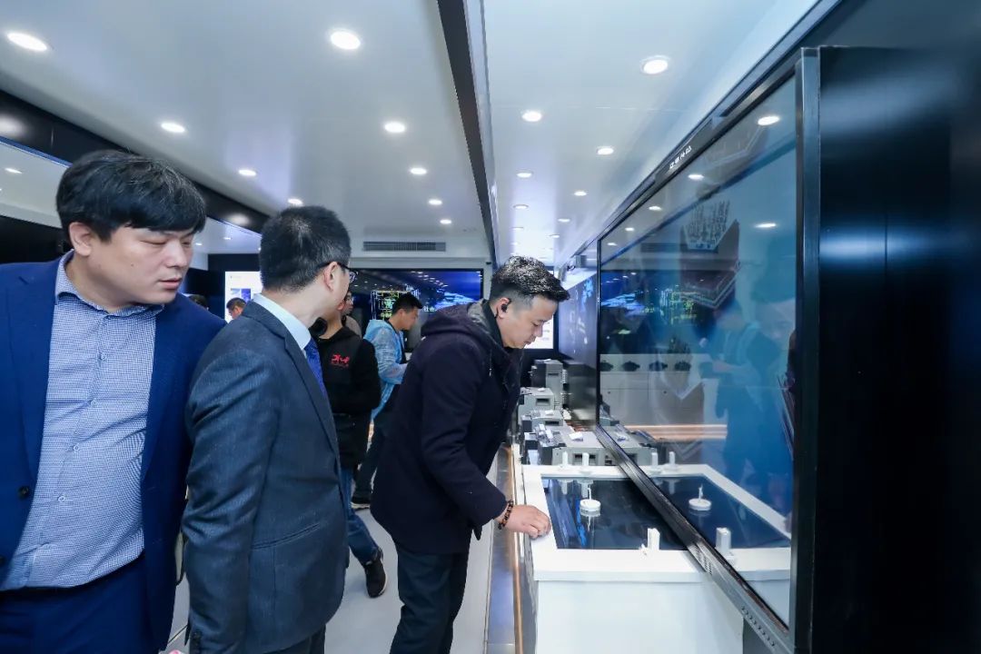 良信展会,良信展示车