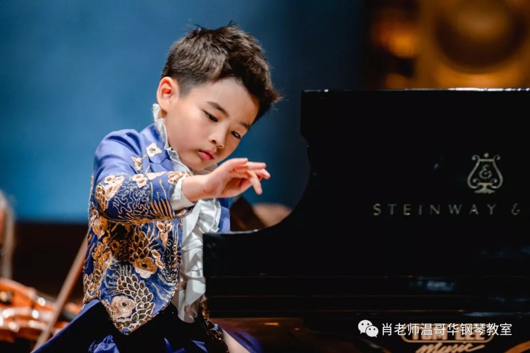 第4届“汇加之夜”温哥华少年钢琴交响音乐会圆满成功！!