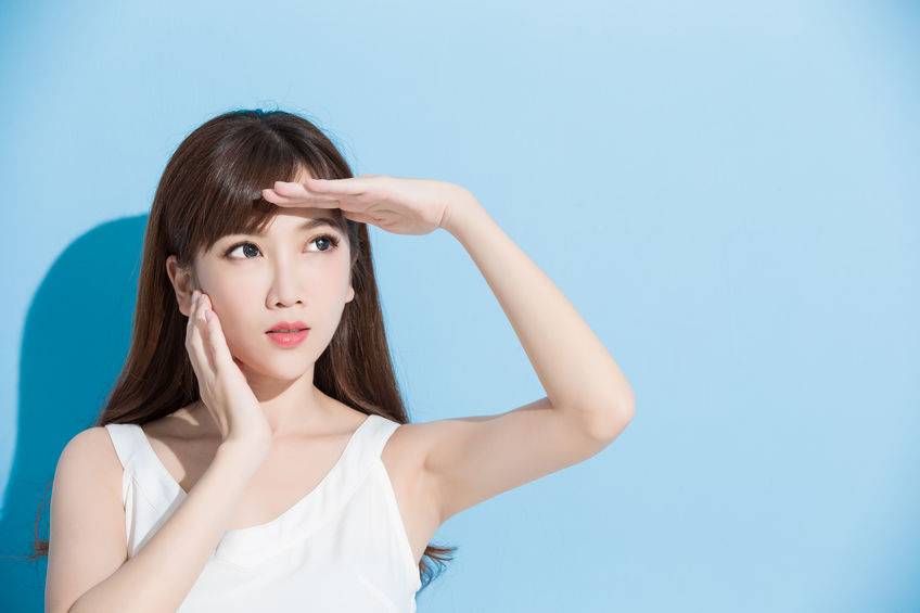 抬头纹很显老不要惯着它,法令纹抬头纹川字纹哪个更显老