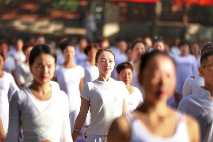 2024年国际瑜伽日最新活动,全球各地爱好者迎国际瑜伽日