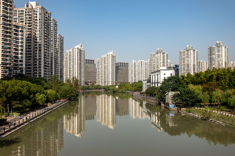 为什么房产中介不推荐2楼,房产中介买房干货