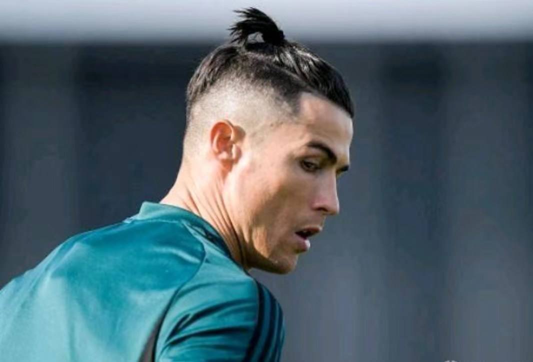 发型比较帅的足球明星,足球明星的发型