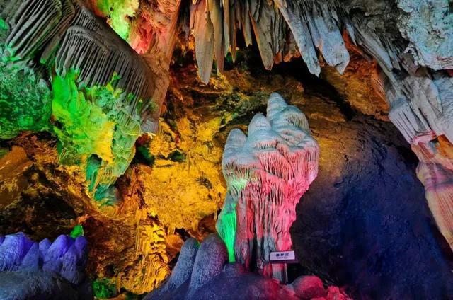 美丽的外表高尚的内心,美丽的外表下拥有一个善良的心