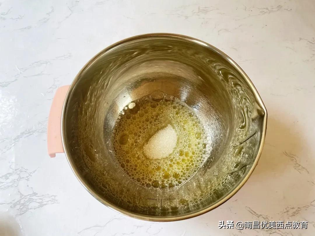 提拉米苏怎样才做到入口即化,零失败入口即化简易版提拉米苏