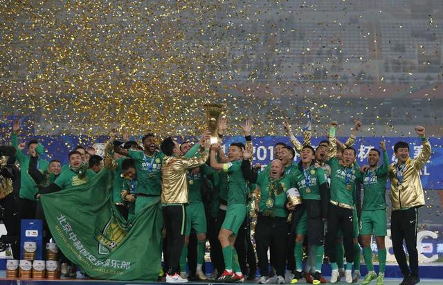 足协杯鲁能对国安红牌,足协杯决赛红黄牌还有效吗