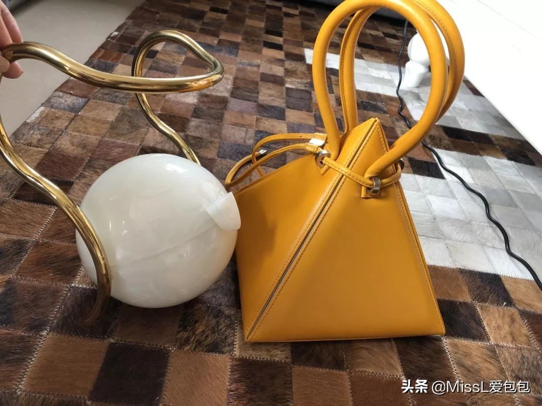 春夏十款必买轻奢包包,春夏推荐大牌包包