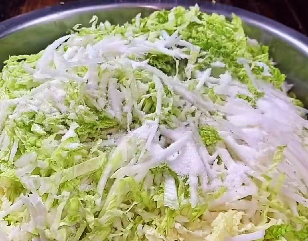 不放盐腌酸菜不烂的诀窍,不管腌什么酸菜牢记这4点