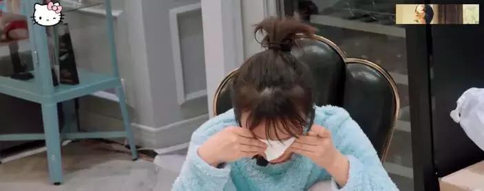 吴昕开宝马的视频,吴昕睡前哭的视频