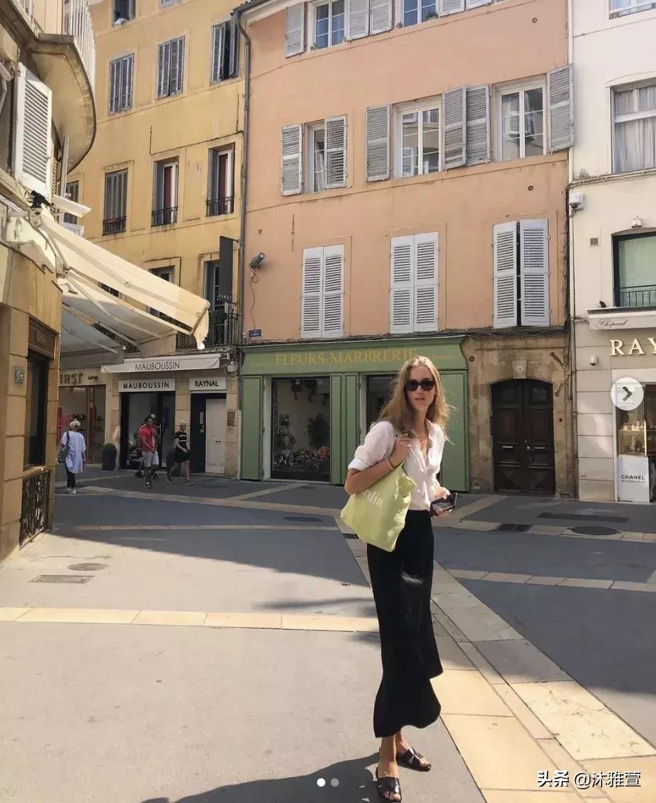 显瘦吊带直筒裤,你穿露肩吊带的样子