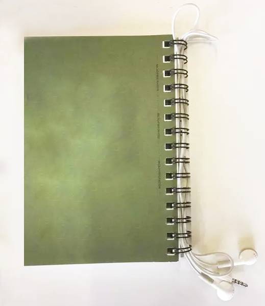 耳塞怎么弄不会打结,耳塞和充电线