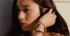 月薪4千买个2万的包,月薪4000买1w的包