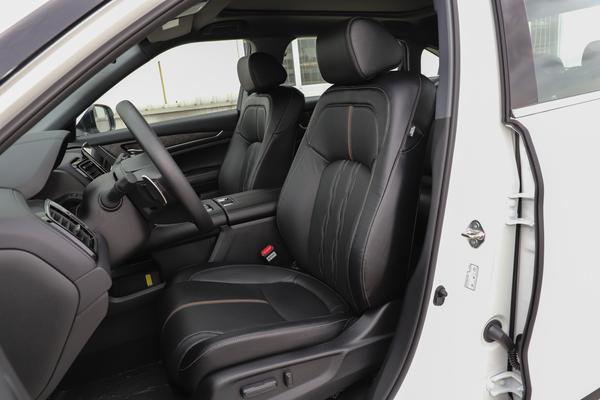 本田ur-v2020款四驱尊享版落地价,本田ur-v四驱顶配感受