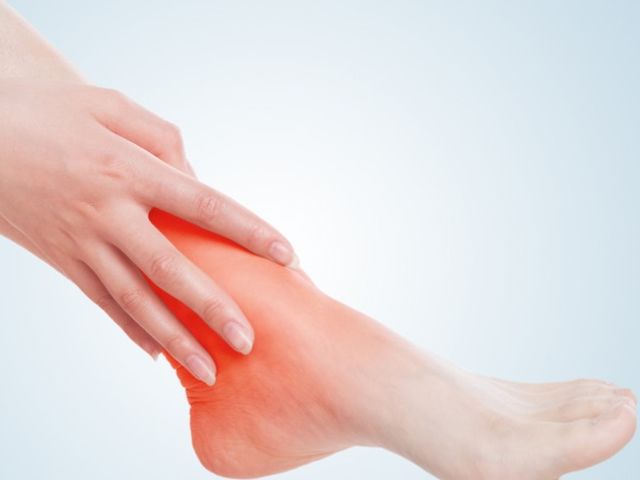 腿部突然出现问题,腿部出现异常信号