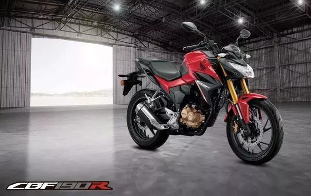 五羊本田踏板车和新大洲本田哪个好？老骑士：选它省油，适合摩旅