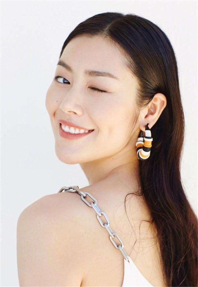 除了法令纹显老还有什么纹更显老,脸上有法令纹太显老教你一个方法